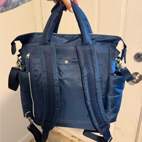 Itzy Ritzy Dream Convertible Diaper bag tote - Picture 2 of 4